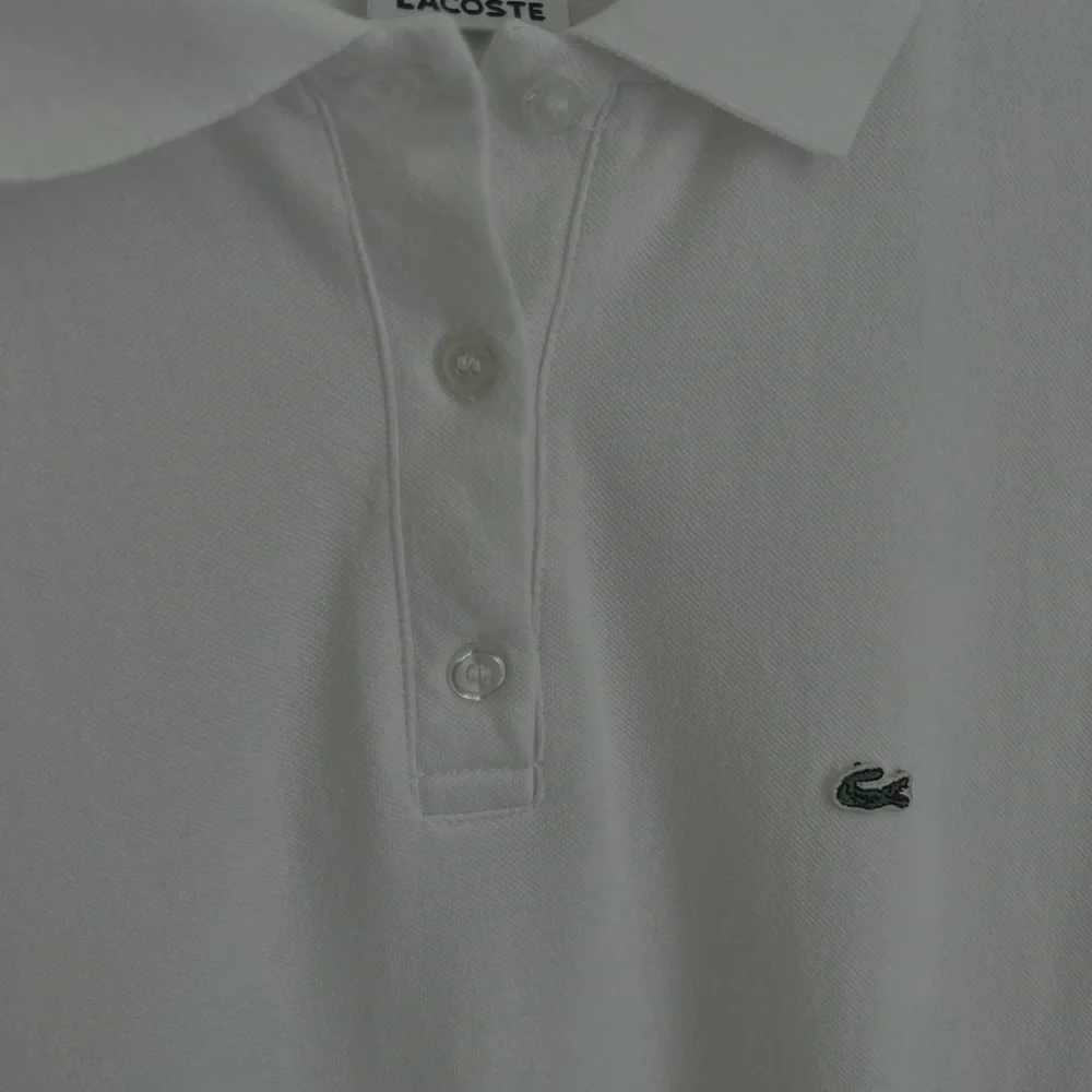White shirt sleeve Lacoste polo dress - Picture 5 of 5
